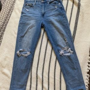 Light wash mom jeans